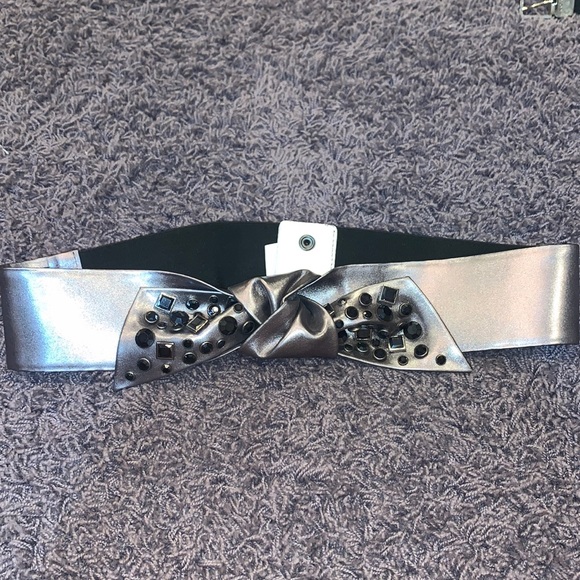 Vince Camuto belt - Picture 1 of 3